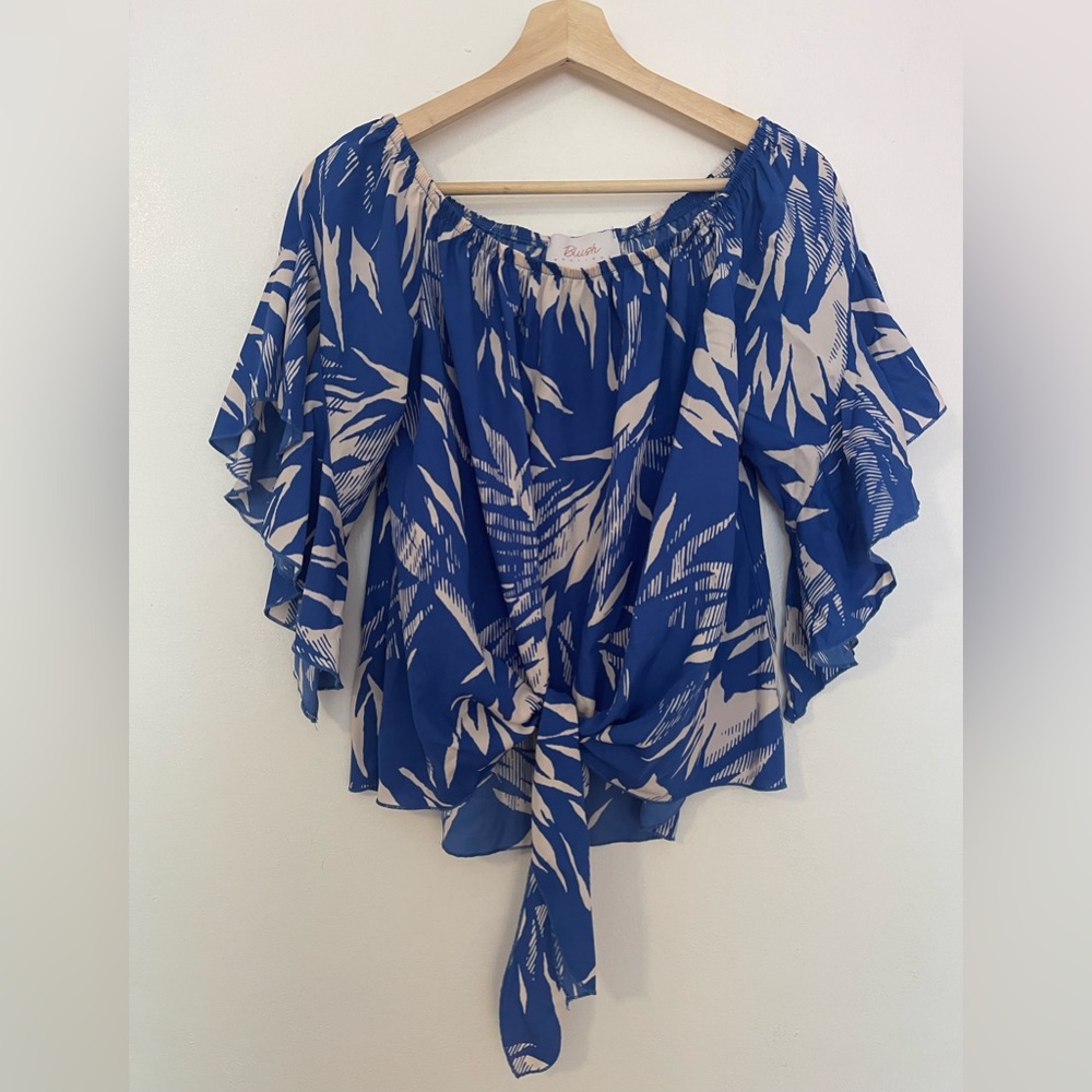 Size small, knotted blouse. Blue. Blush Boutique.